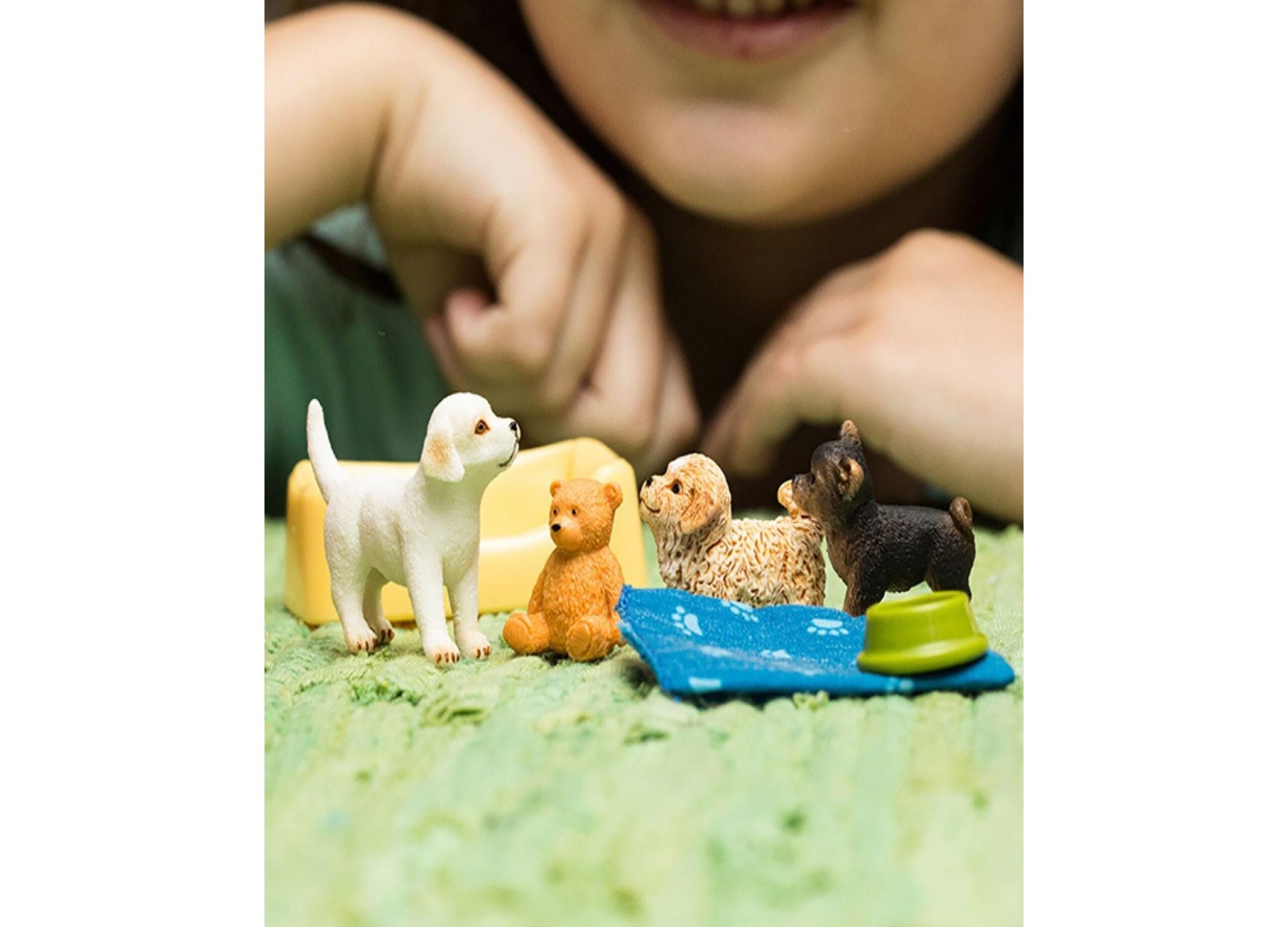 Schleich Farm World Puppy Pen Playset with Detailed Figurines - Image 7