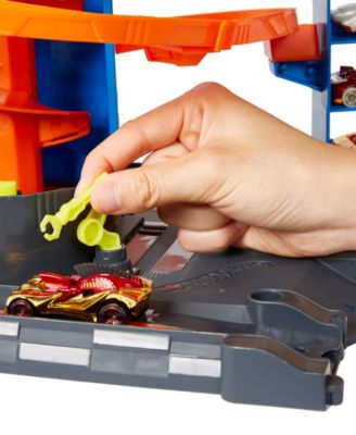 Hot Wheels City Mega 4-Level Garage Playset with 60+ Car Storage - Image 5