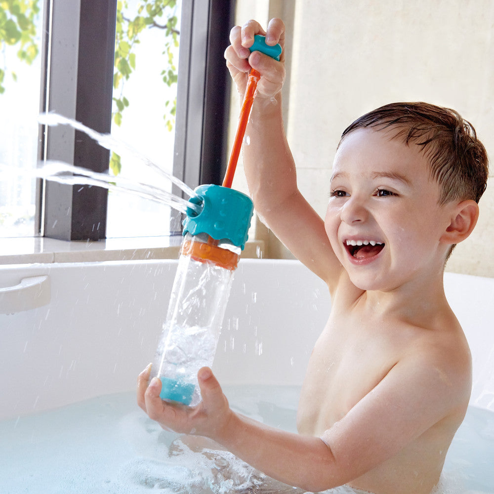 Hape Multi-Spout Sprayer - Magical Water Patterns Bath Toy for Toddlers - Image 4