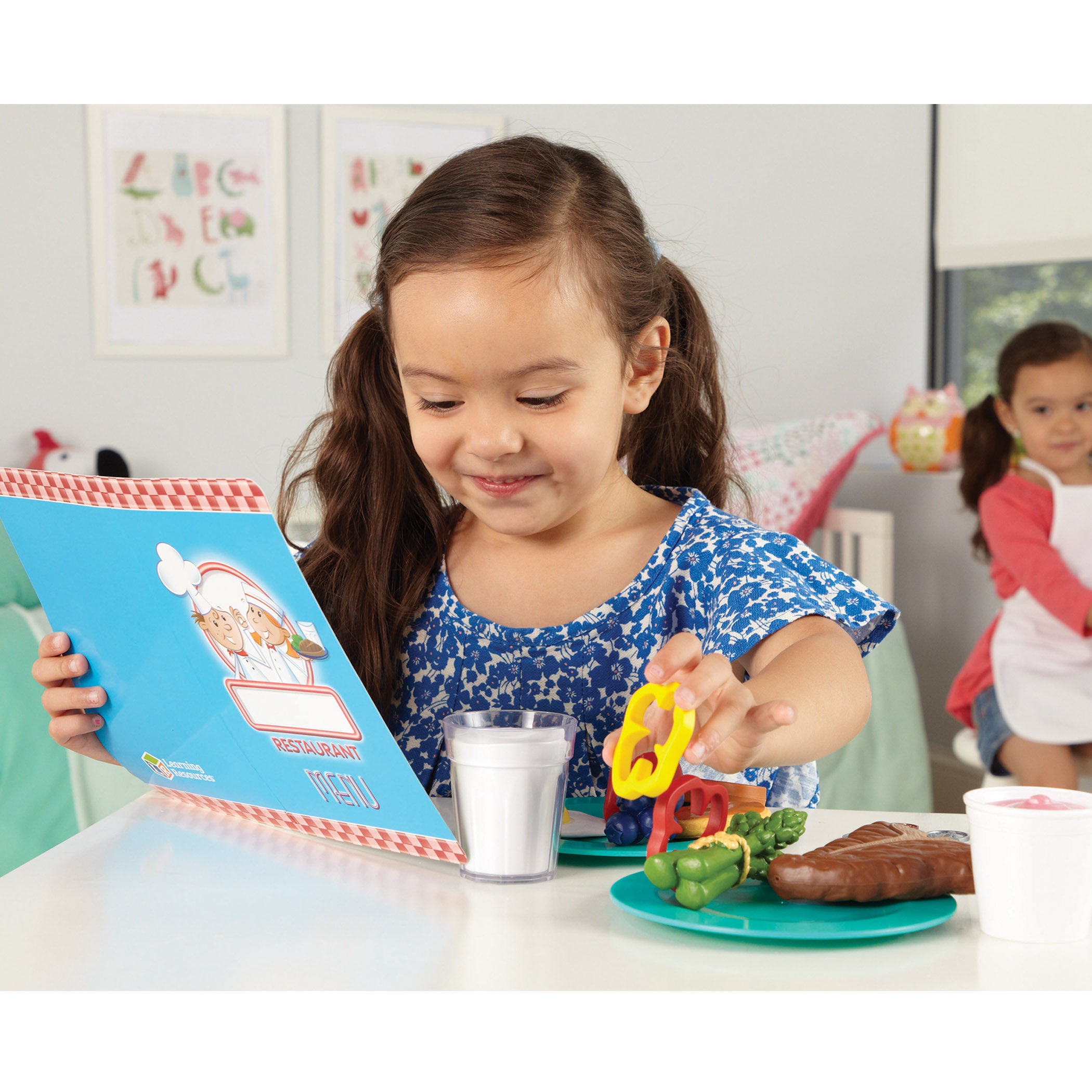 Learning Resources Serve It Up! Play Restaurant - Complete Pretend Playset - Image 5