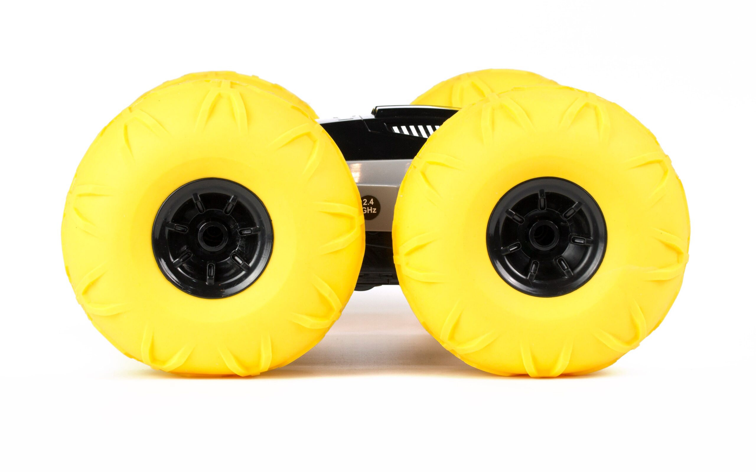 EXOST 360 Tornado Remote Control Car - High-Performance Stunts - Yellow - Image 4