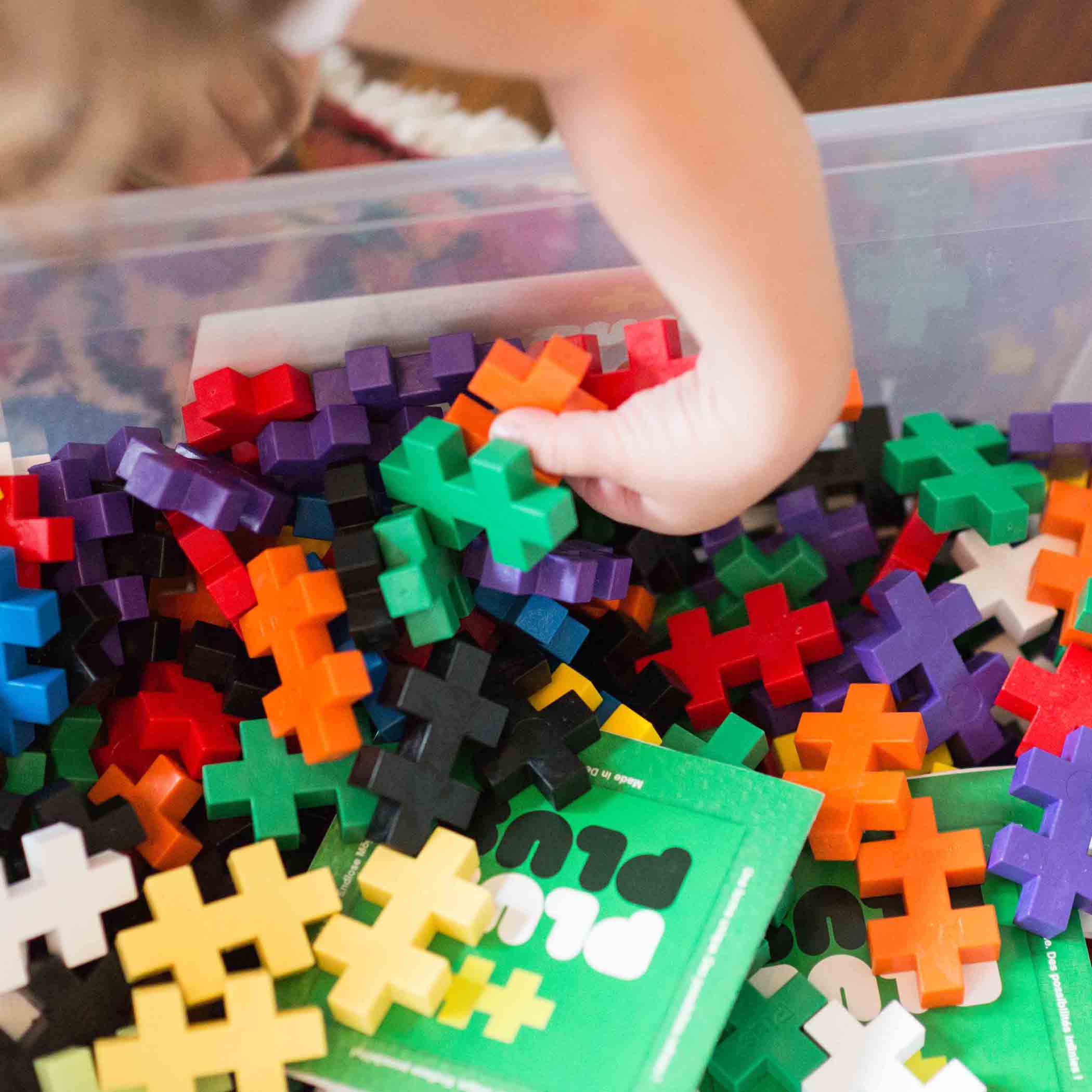 Plus-Plus Big Size Construction Set - 600 Pieces in Vibrant Colors - Image 3