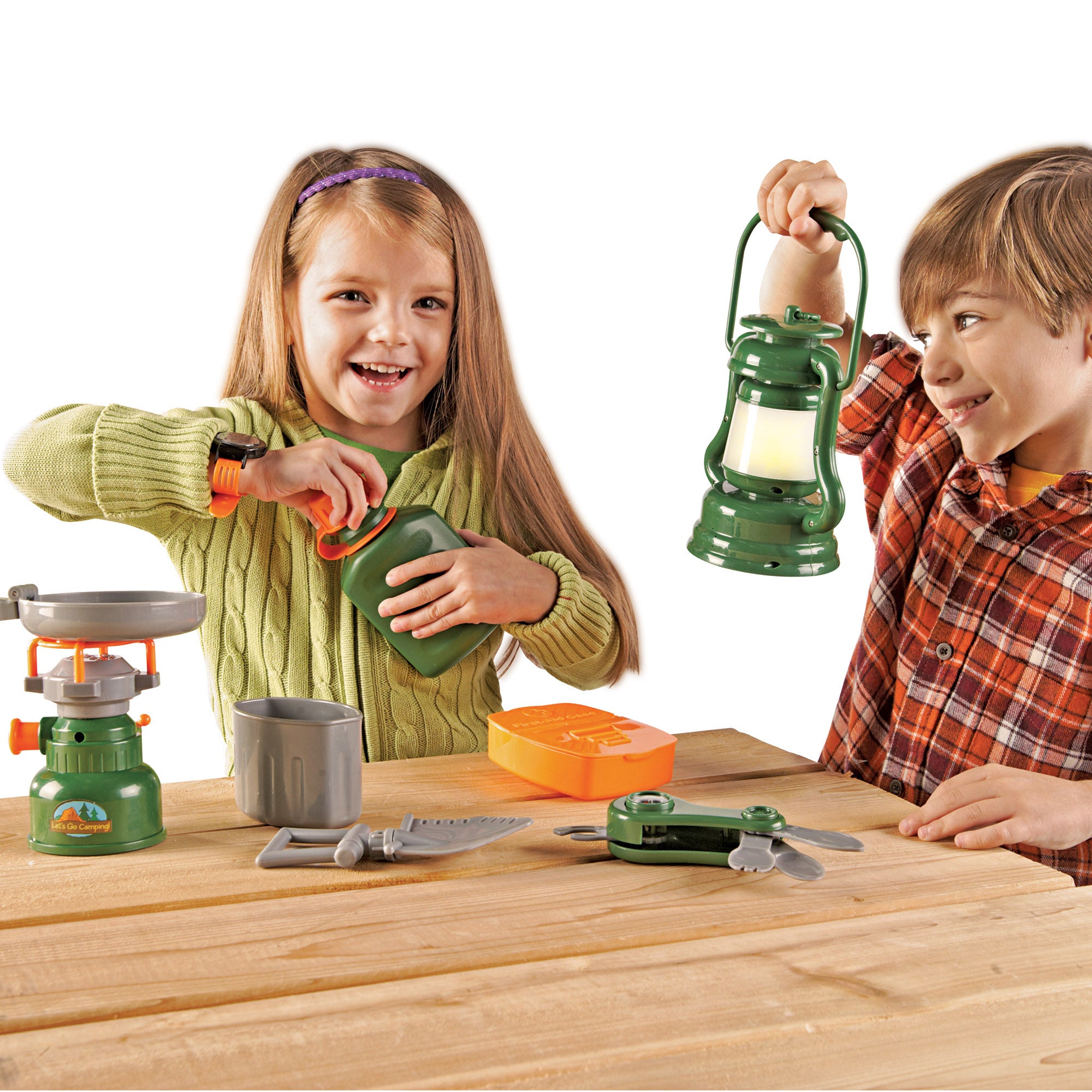 Learning Resources 9-Piece Pretend & Play Camp Set - Adventure Kit - Image 4
