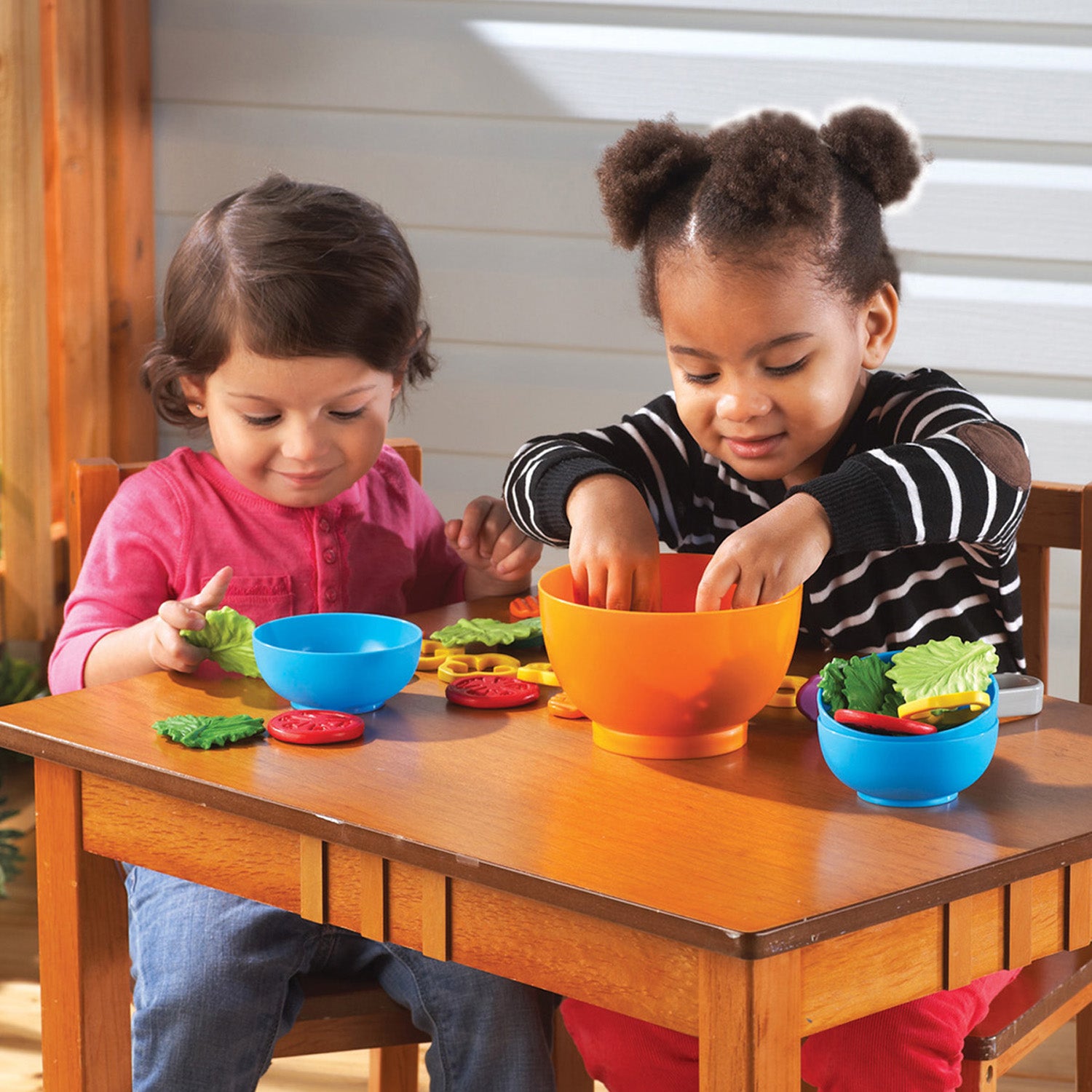 Learning Resources New Sprouts Garden Fresh Salad Play Set - Image 4