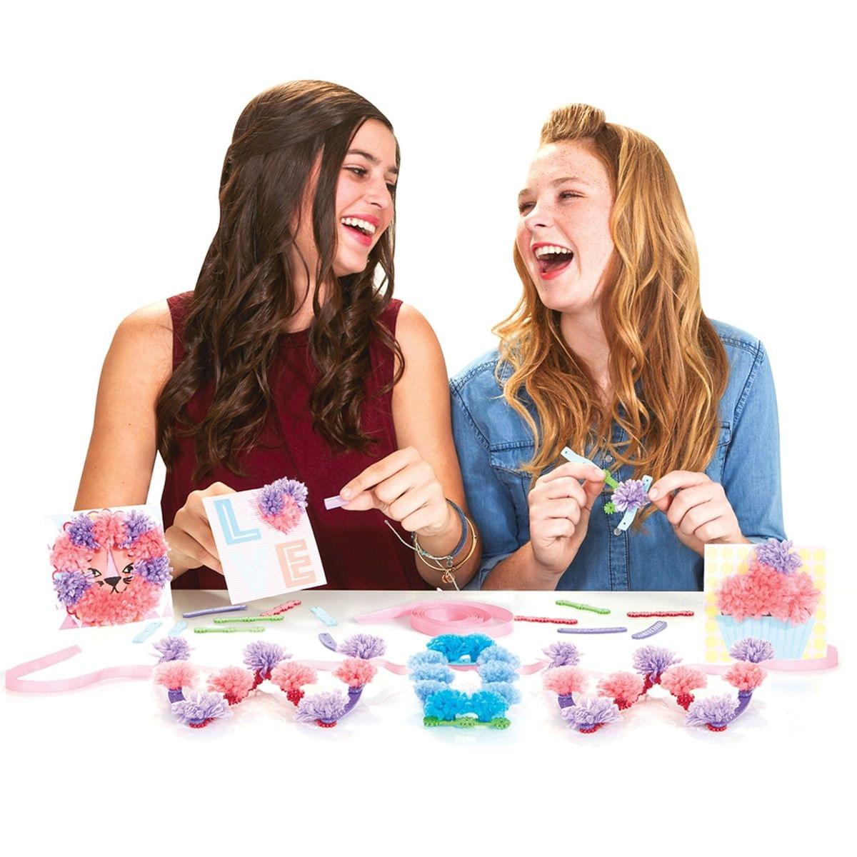 License 2 Play Pom Pom Wow Snap & Decorate Set - Multi-Color - Image 2