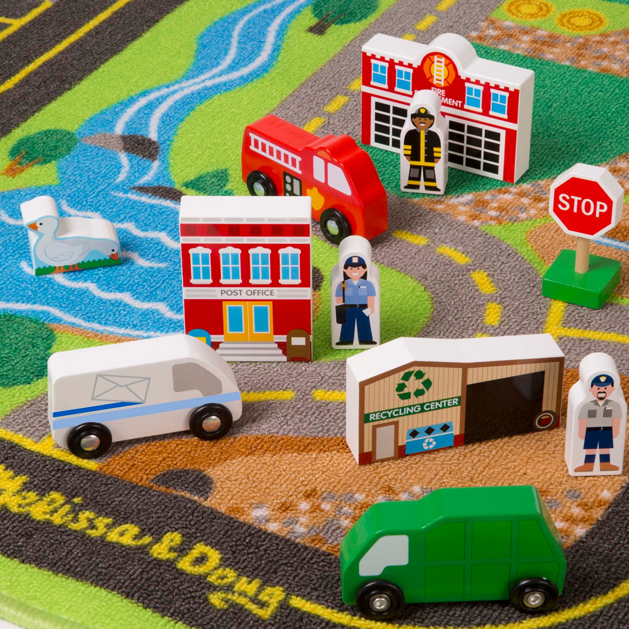 Melissa & Doug Deluxe Road Rug Play Set with Wooden Accessories - Image 4