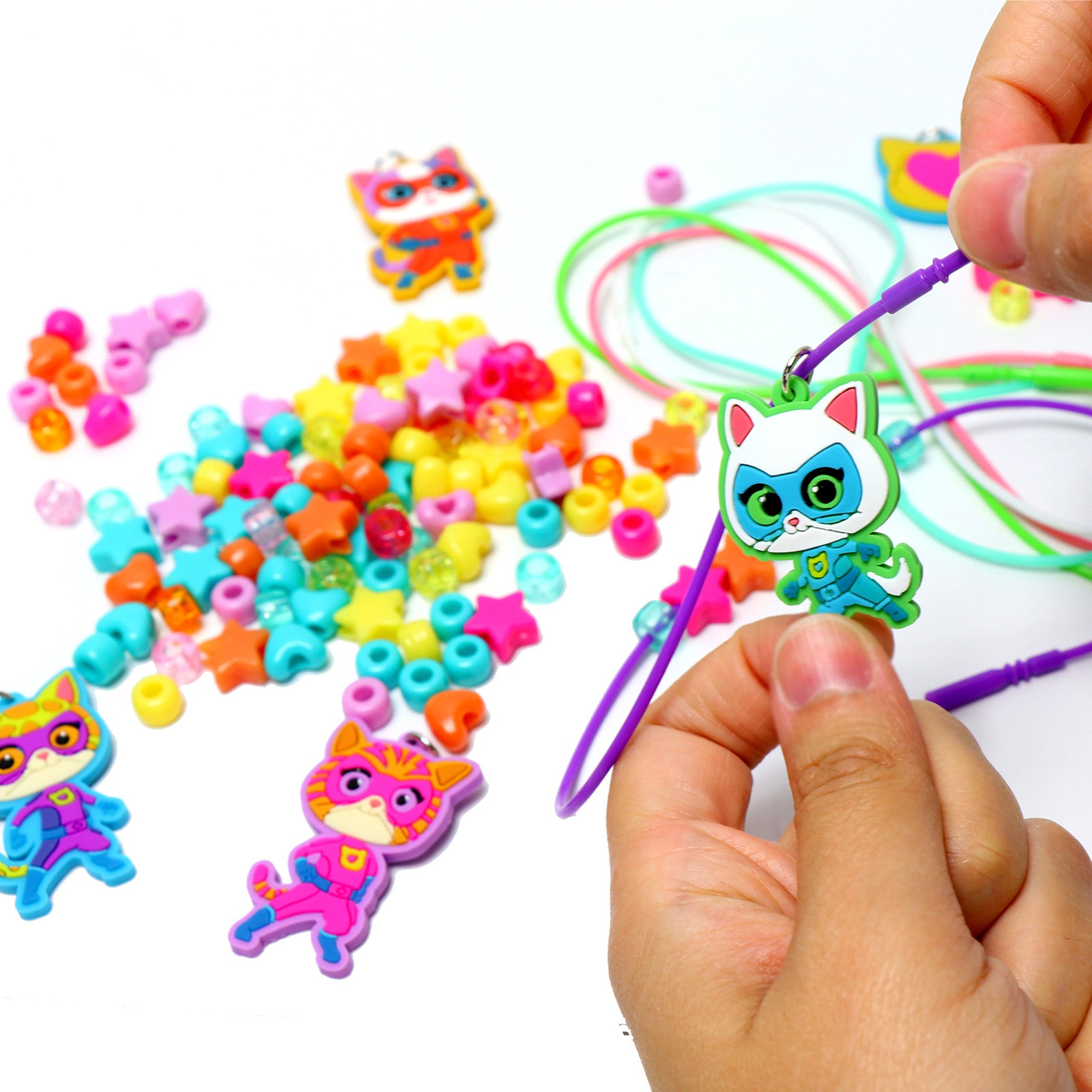 Super Kitties Bead & Charm Necklace Activity Set ?C 161 Pieces - Image 3