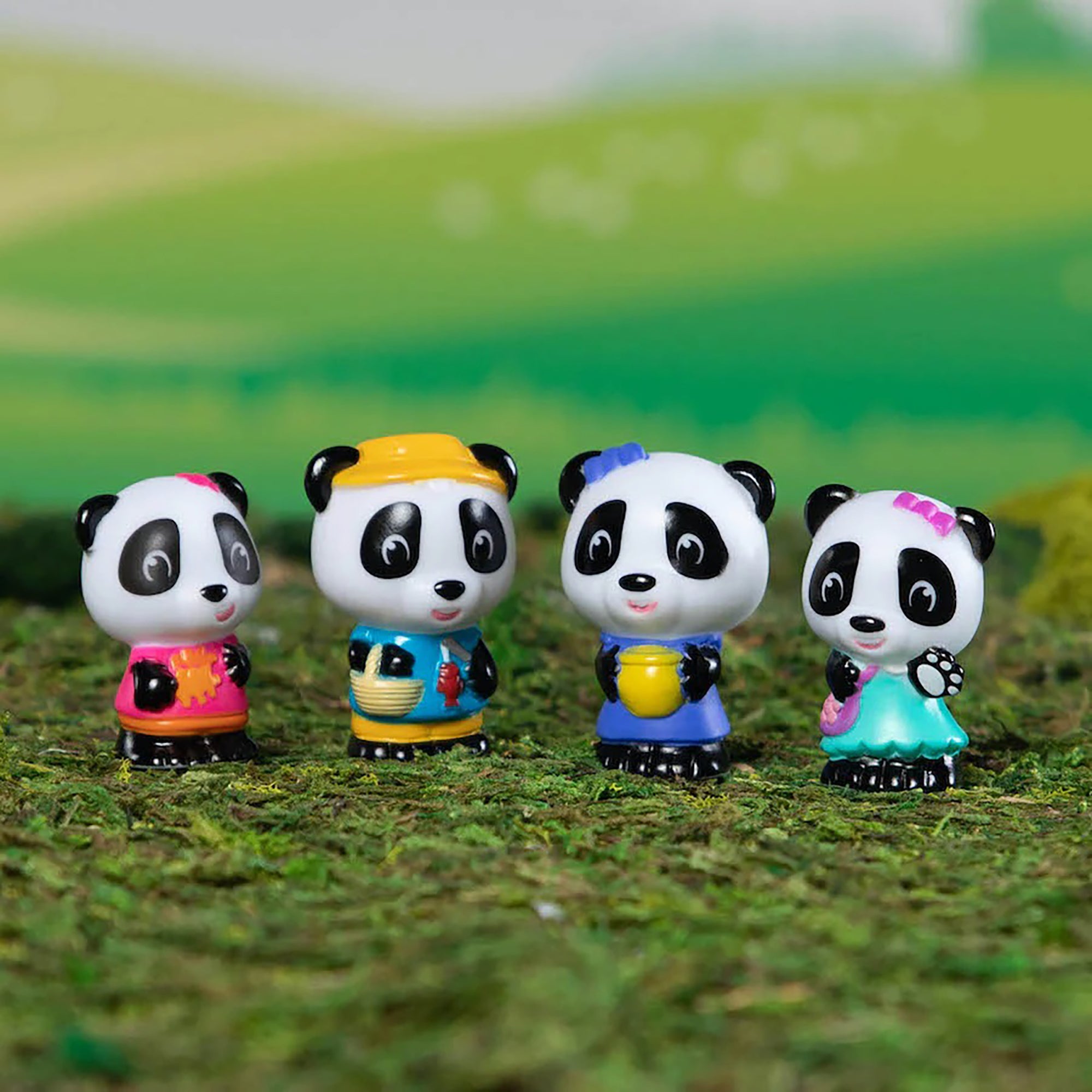 Timber Tots Panda Family Playset - 4 Lovable Characters - Image 3