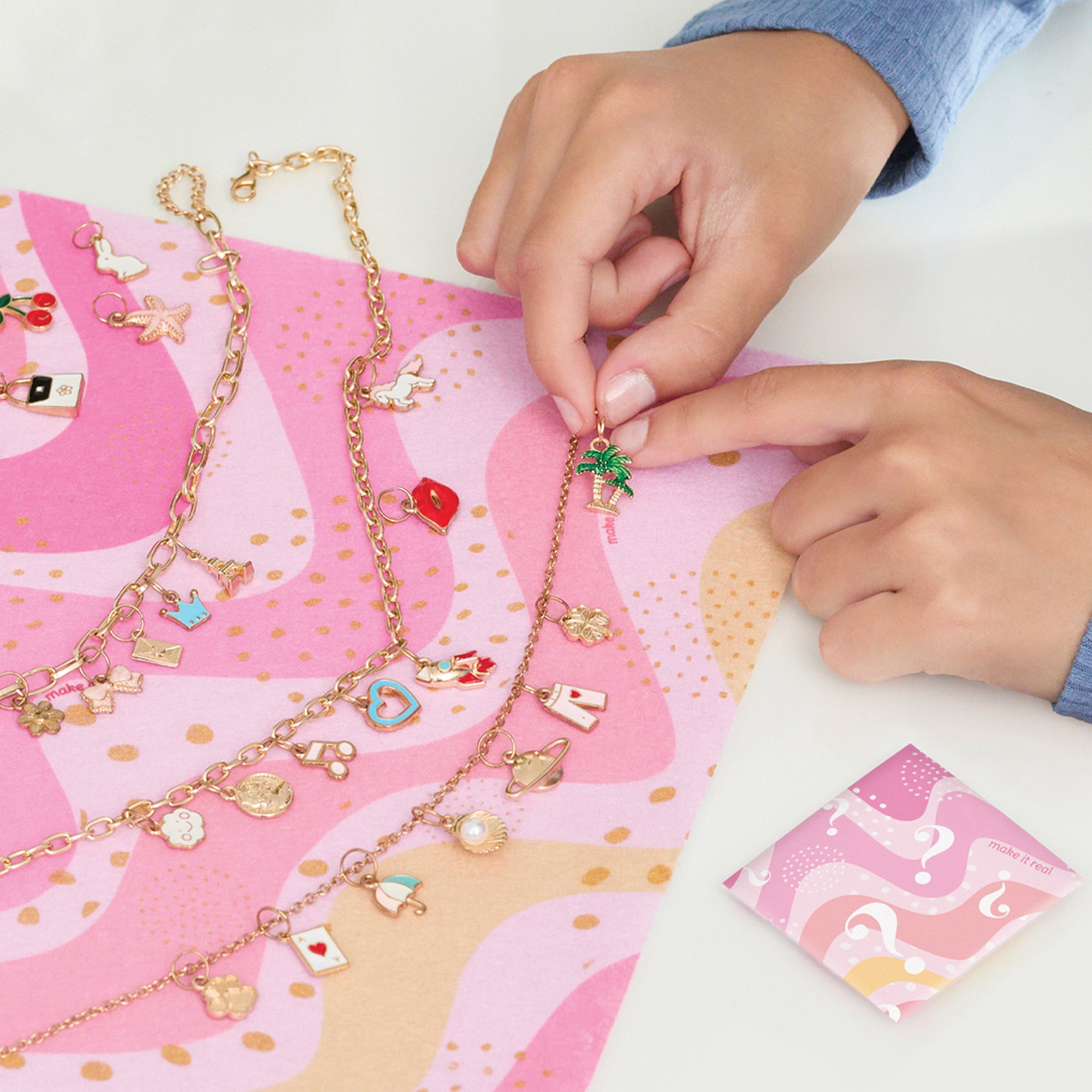 MIR Charm Creativity 70-Piece Jewelry Making Kit - Image 4